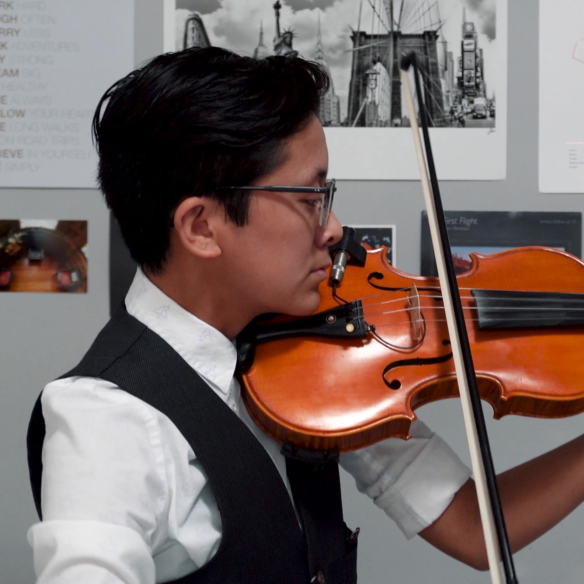 Jocelyn playing violin